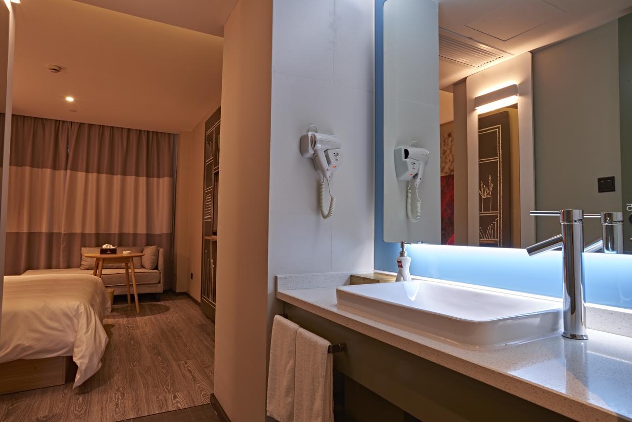 Ibis Wenzhou Ariport Avenue Hotel Exterior photo